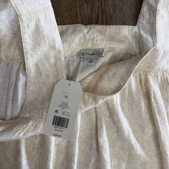 Wonderly • Square Neck Sleeveless Blouse - Picture 5 of 7